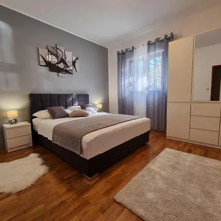 Apartamento Ground Floor With A Private Pool *